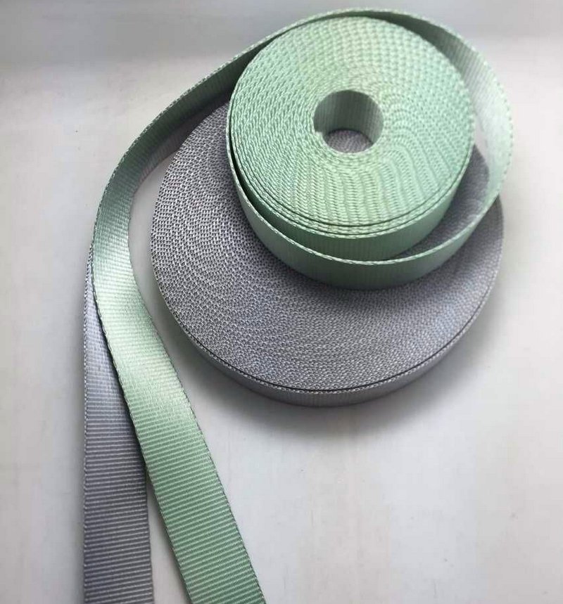 �������